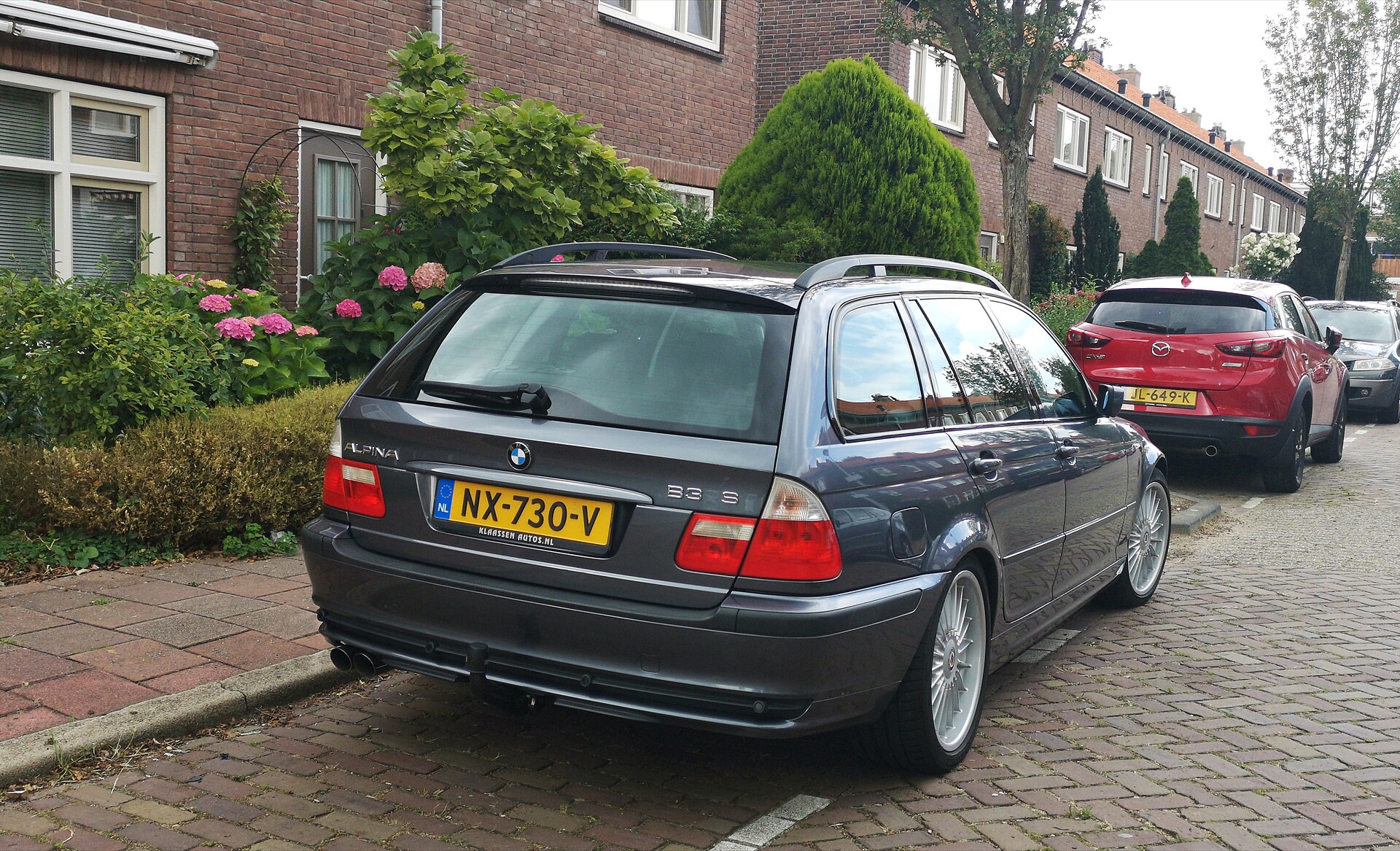 Alpina B3 S E46 von vorne mit Alpina-Frontspoiler