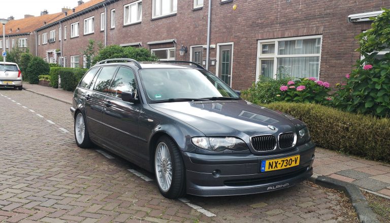Alpina B3 S auf Basis des BMW E46 in Seitenansicht