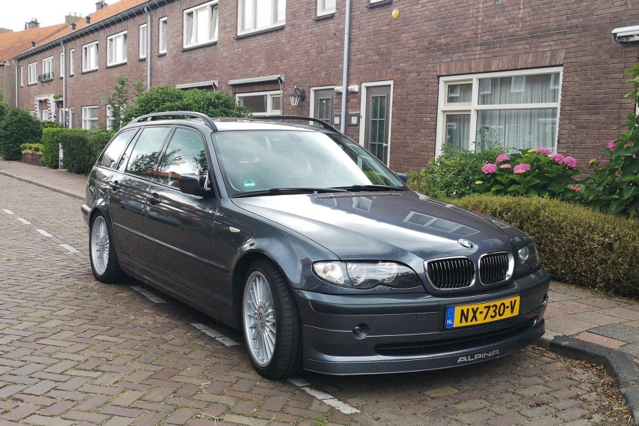 Alpina B3 S auf Basis des BMW E46 in Seitenansicht