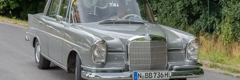 Mercedes Benz W 111 220 Se