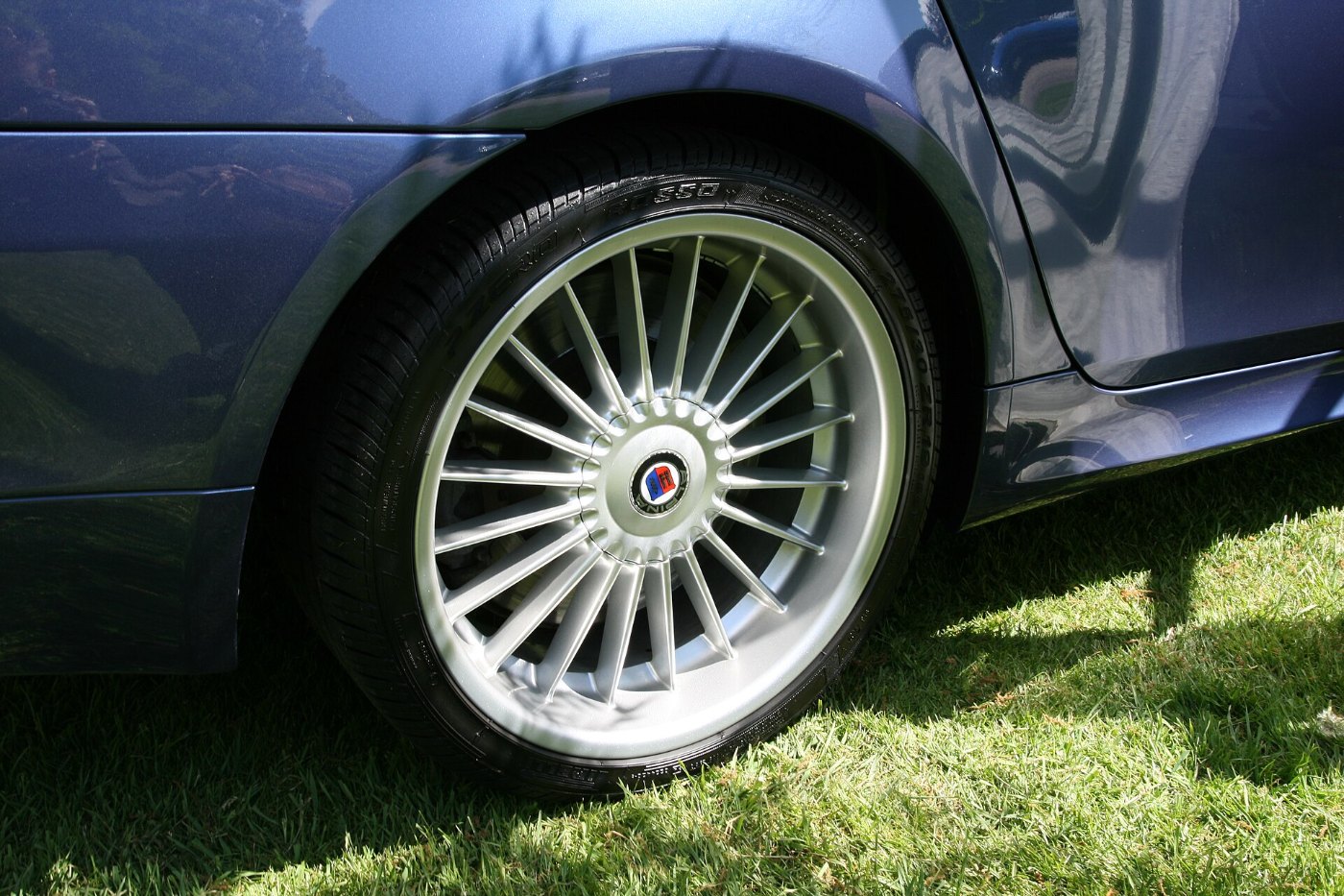 Alpina-Rad mit zwanzig schmalen Speichen