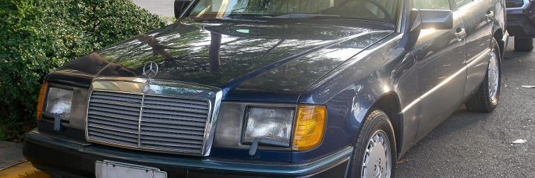 Mercedes Benz W124 300 E 2 6