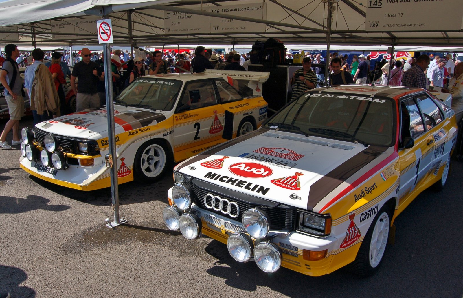 Audi Sport quattro S1 und Audi quattro A2 im Fahrerlager beim Goodwood Festival of Speed