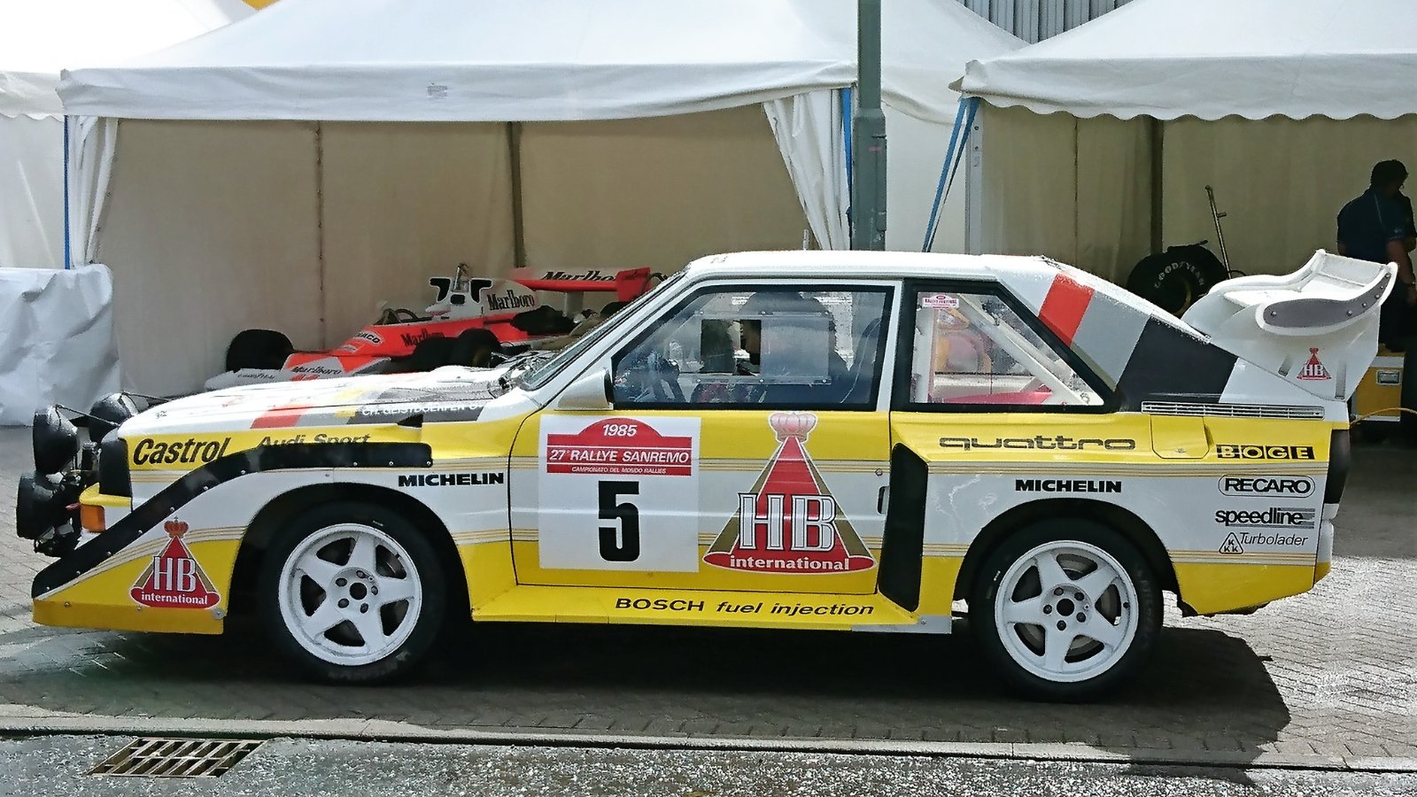 Audi Sport quattro S1 E2 mit grossem Heckfluegel