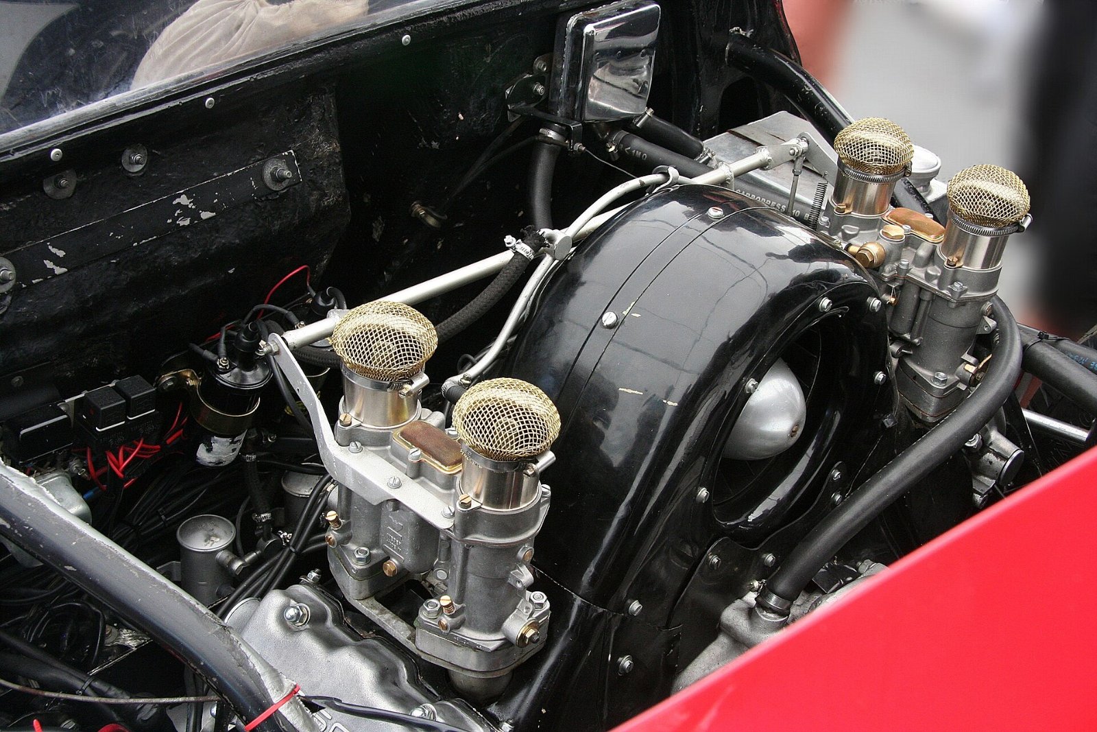 Porsche 904 Carrera GTS mit Vierzylinder-K&ouml;nigswellenmotor