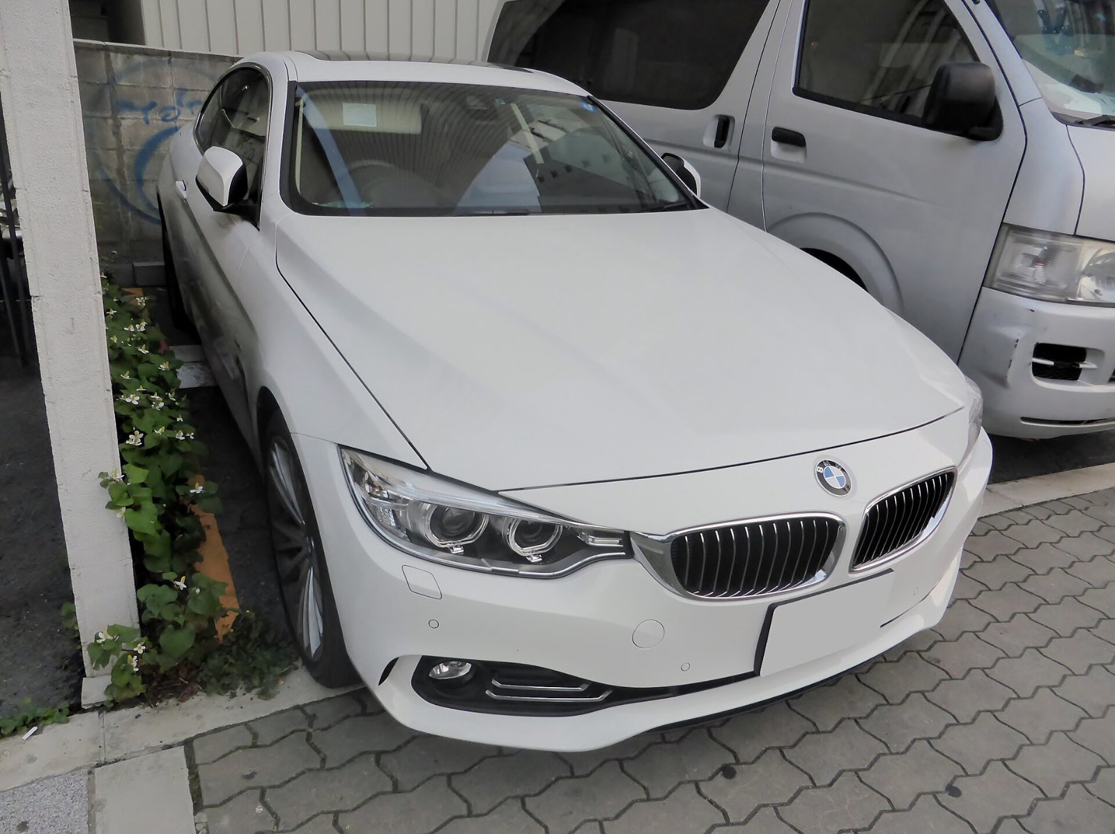 BMW 4er der Baureihe F32 in der Frontansicht