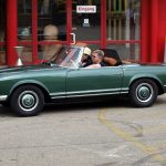 Mercedes-Benz 280 SL der Baureihe W 113 mit dem konkav gewölbten Dach